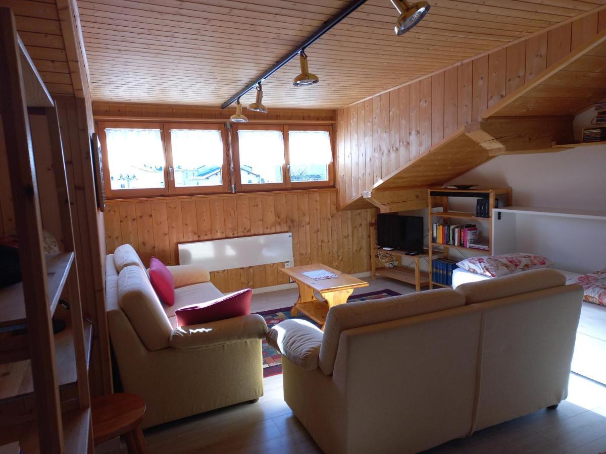 Confortevole Mansarda Di Montagna Poschiavo Buitenkant foto
