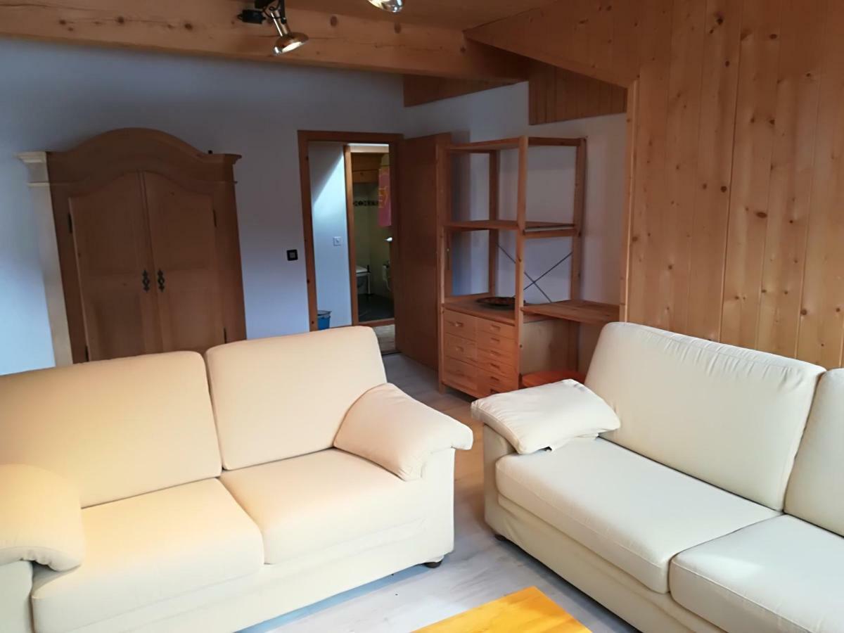 Confortevole Mansarda Di Montagna Poschiavo Buitenkant foto